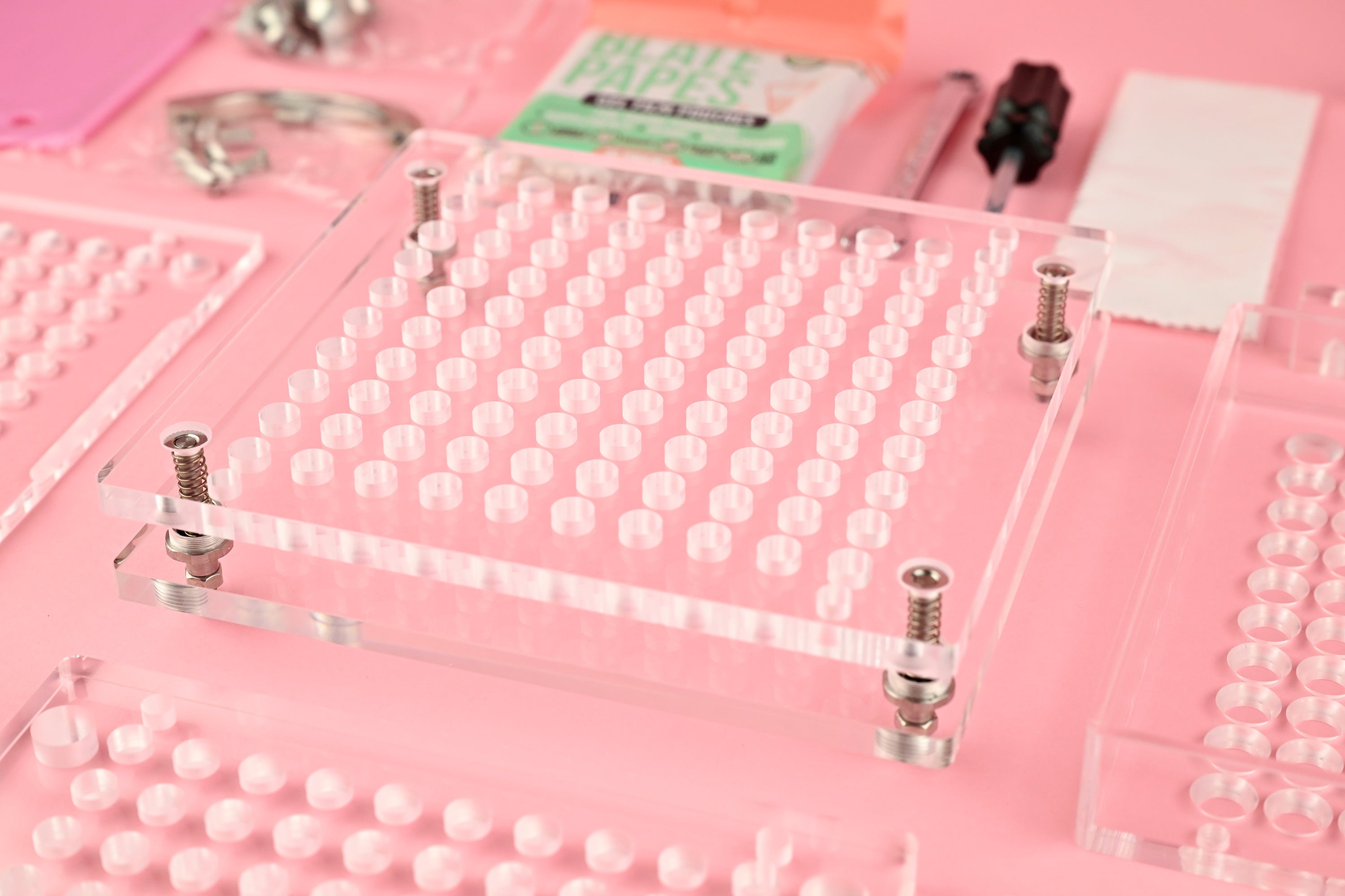 Close up of body plate of the capsule filler